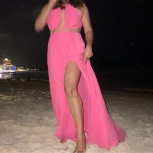 Elegant Pink Maxi Dress